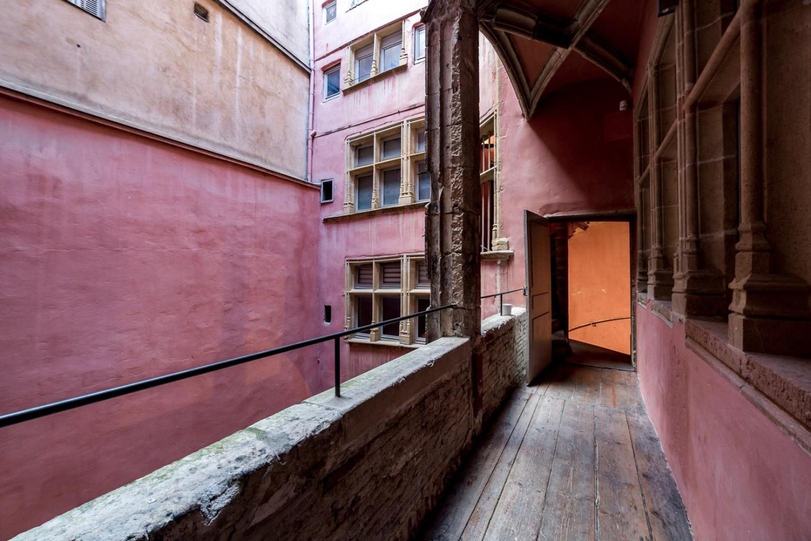 Le Duplex Du Change - Lyon Ail Экстерьер фото